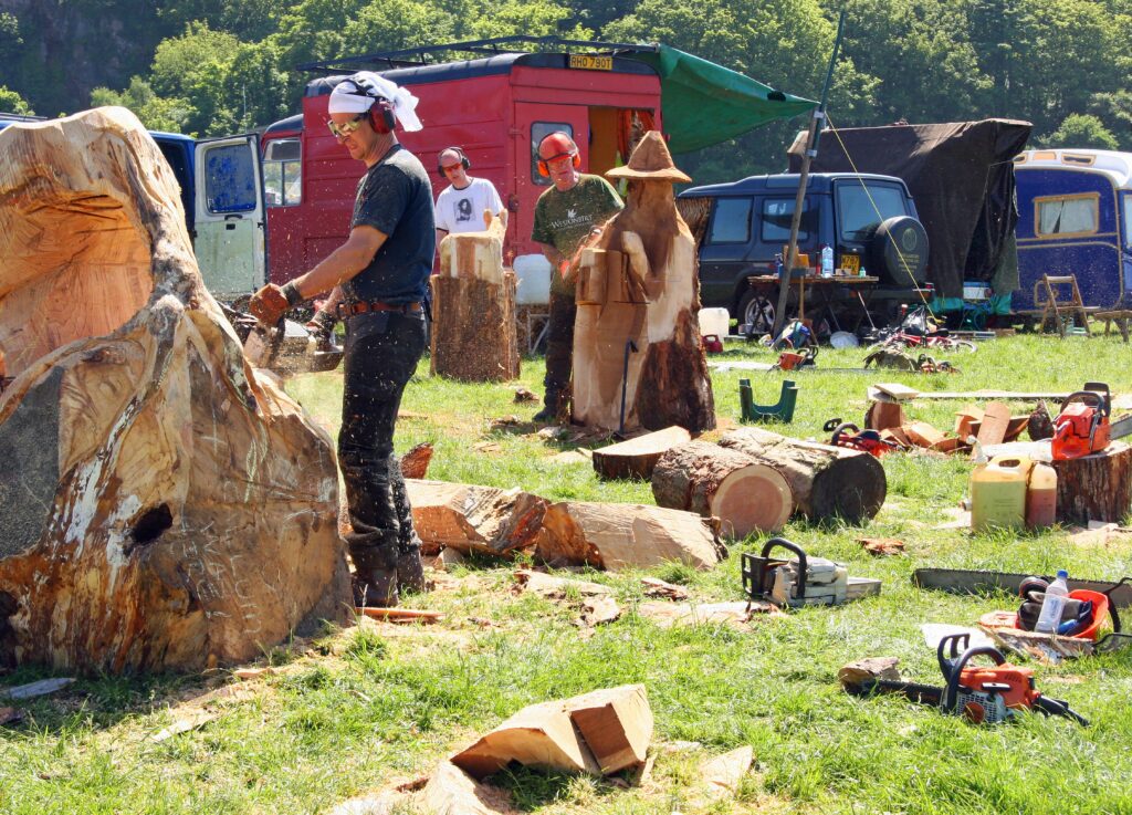 Concorso scultura Frassinetto: 5-6 Settembre il castagno torna protagonista! 7 Concorso scultura Frassinetto: 5-6 Settembre il castagno torna protagonista!